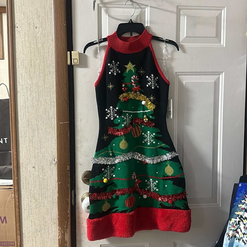 NO BOUNDARIES CHRISTMAS SWEATER DRESS: BLACK: NEW WITH TAGS: JUNIORS SMALL (3-5)